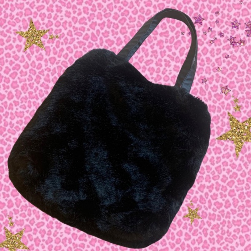 Black fuzzy tote bag!!!